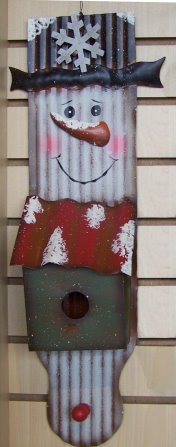 Tin Snowman Birdhouse.jpg - 114673 Bytes